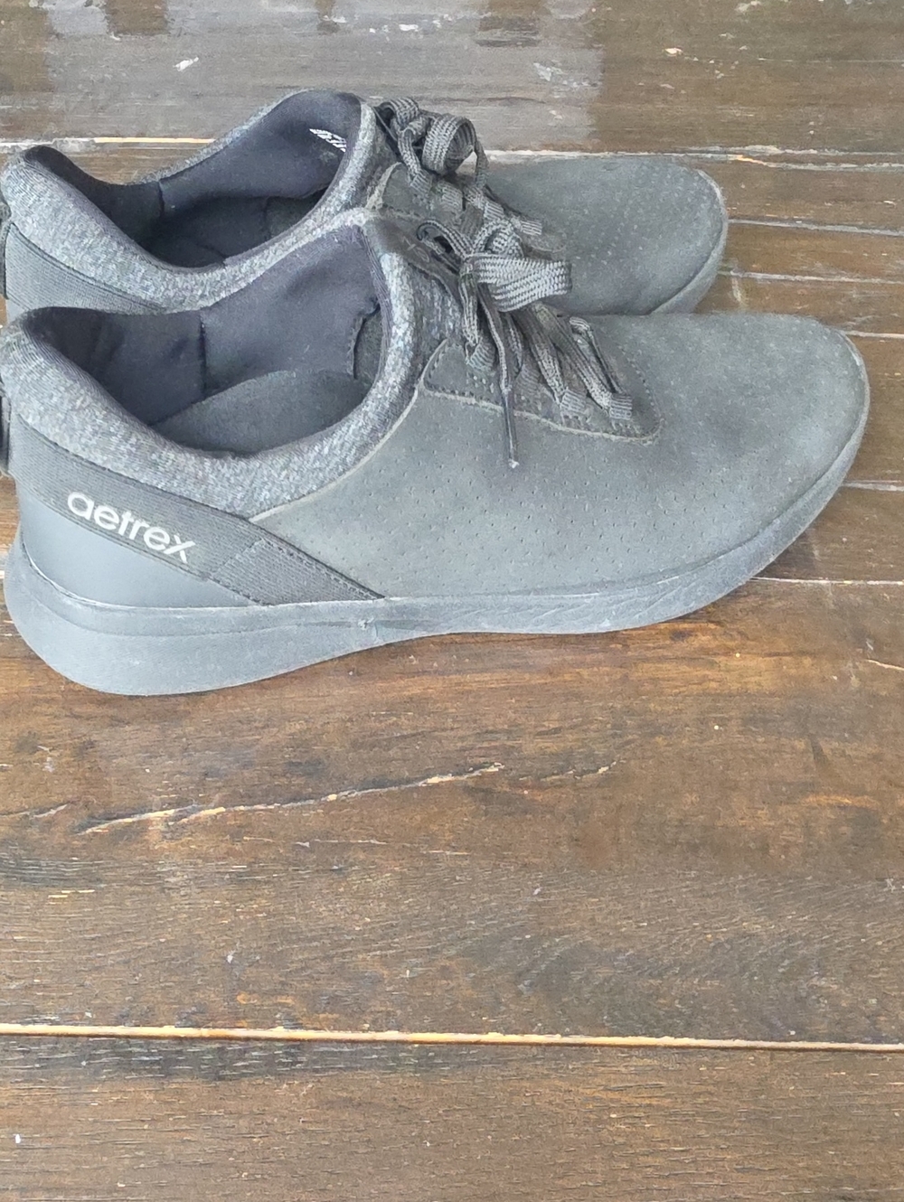 (7)Aetrex Women’s Black Pull On Sneakers Comfy Supportive Athleisure Walking